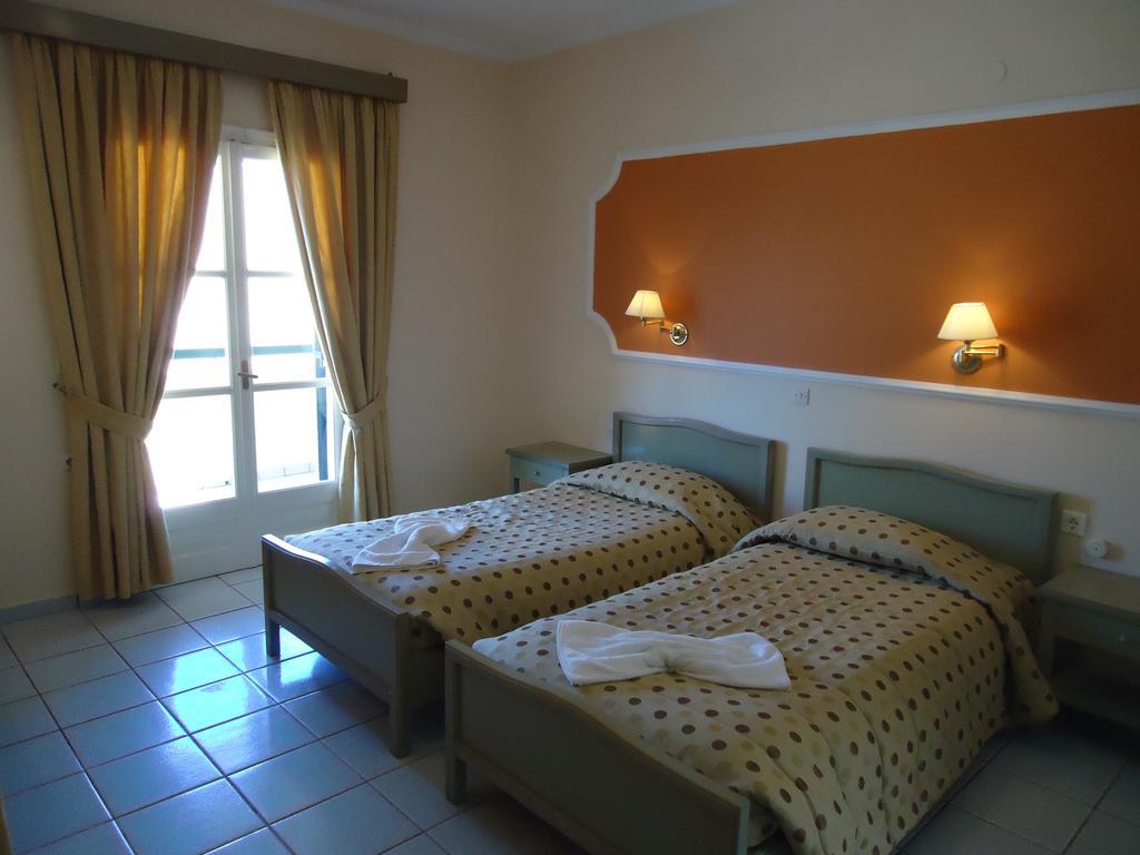 Matoula Aparthotel Acharavi  Room photo