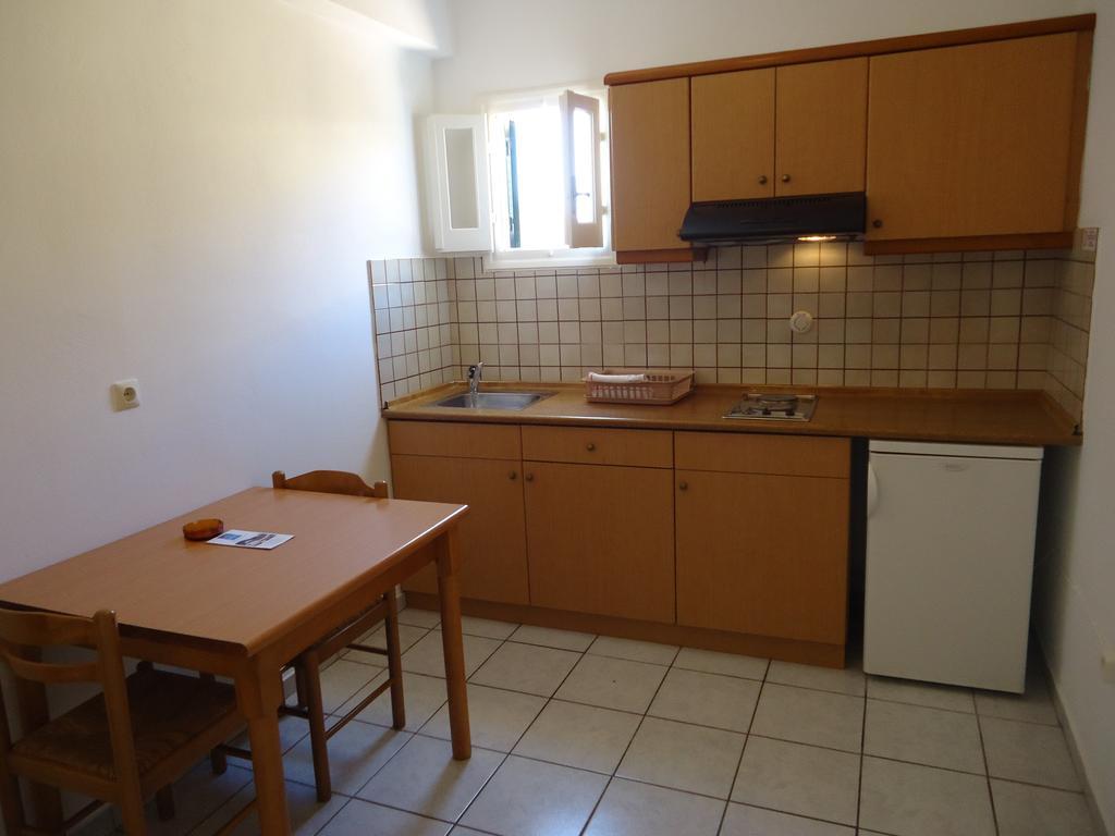 Matoula Aparthotel Acharavi  Room photo