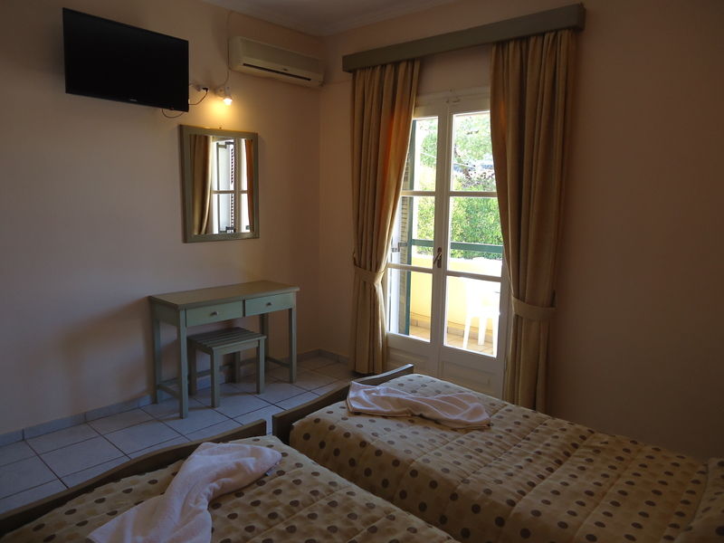 Matoula Aparthotel Acharavi  Exterior photo