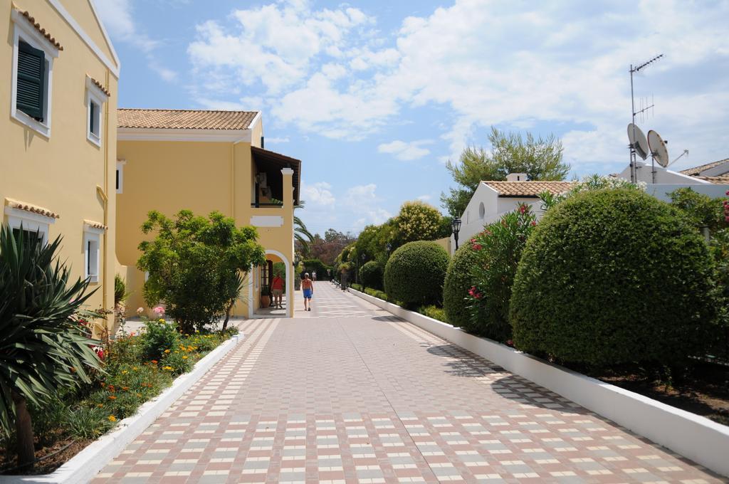Matoula Aparthotel Acharavi  Exterior photo