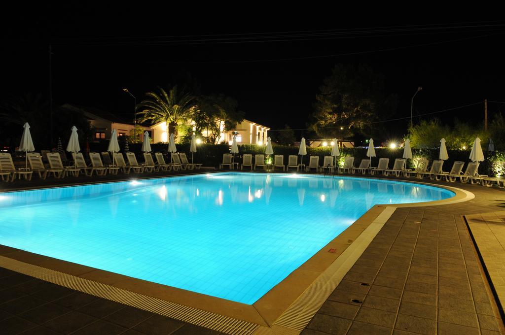 Matoula Aparthotel Acharavi  Exterior photo
